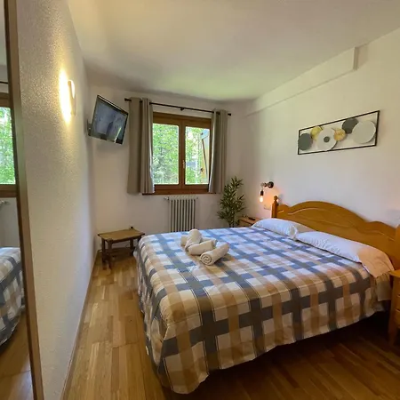 B13 - La Granja 2º - Villmor Apartment *